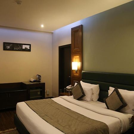 Hotel Deer Parkk Nowe Delhi Zewnętrze zdjęcie