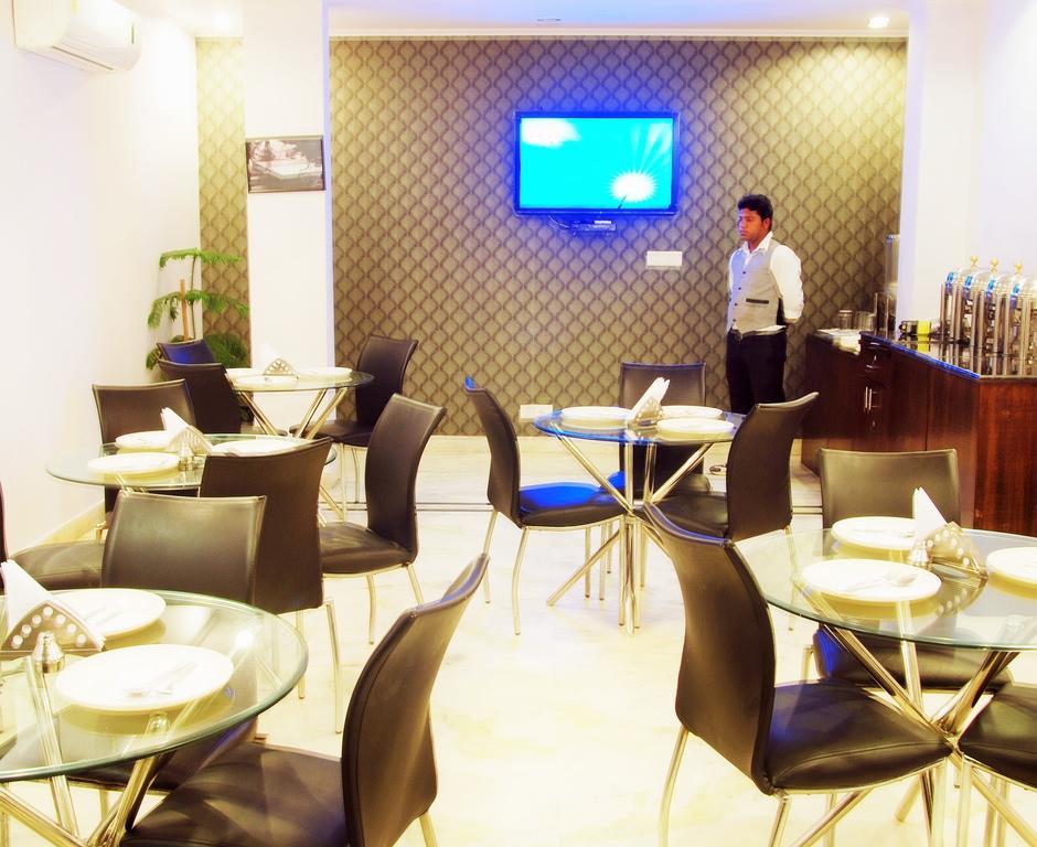 Hotel Deer Parkk Nowe Delhi Zewnętrze zdjęcie
