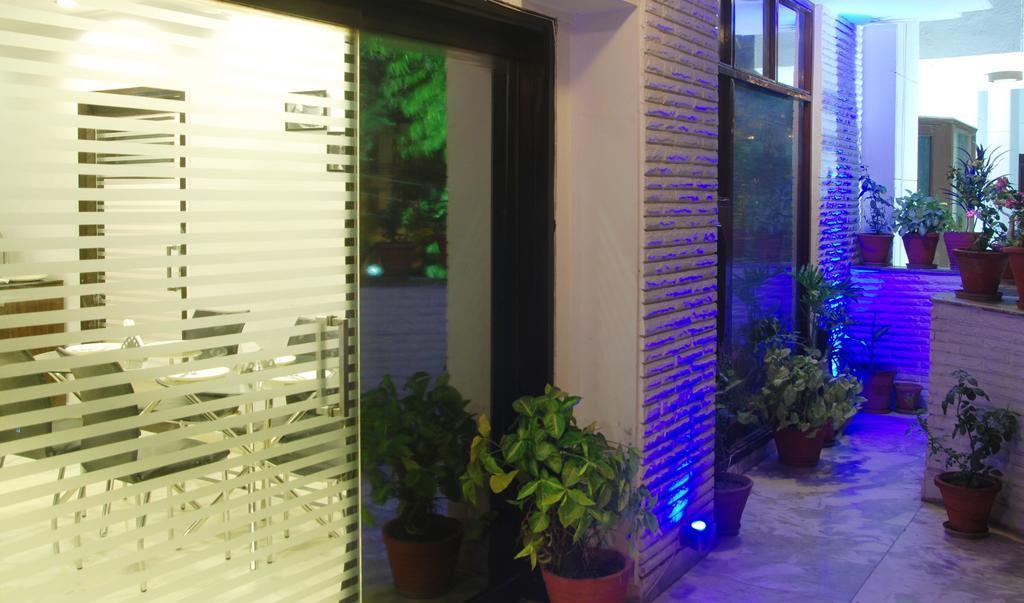 Hotel Deer Parkk Nowe Delhi Zewnętrze zdjęcie