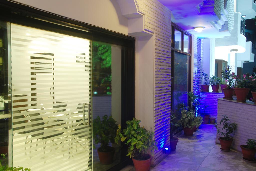 Hotel Deer Parkk Nowe Delhi Zewnętrze zdjęcie
