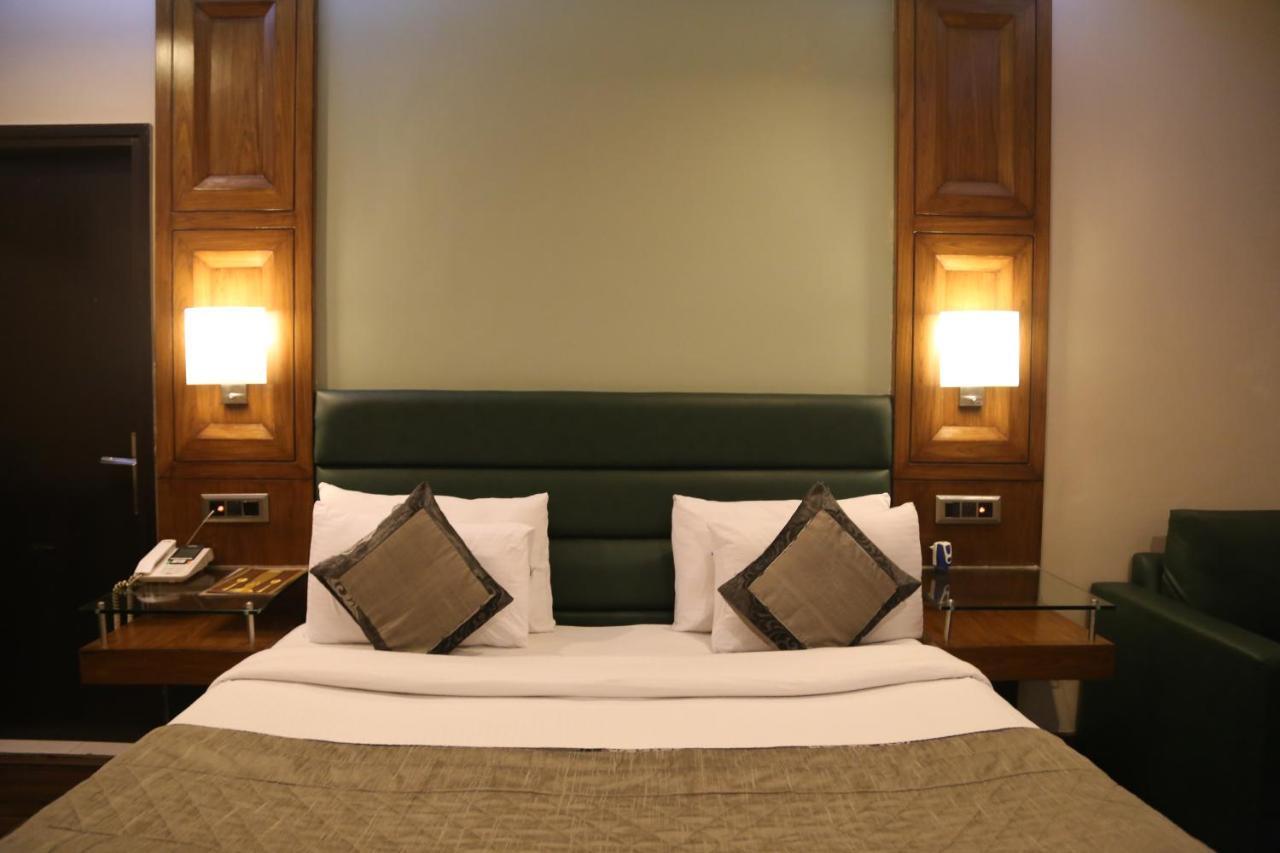 Hotel Deer Parkk Nowe Delhi Zewnętrze zdjęcie