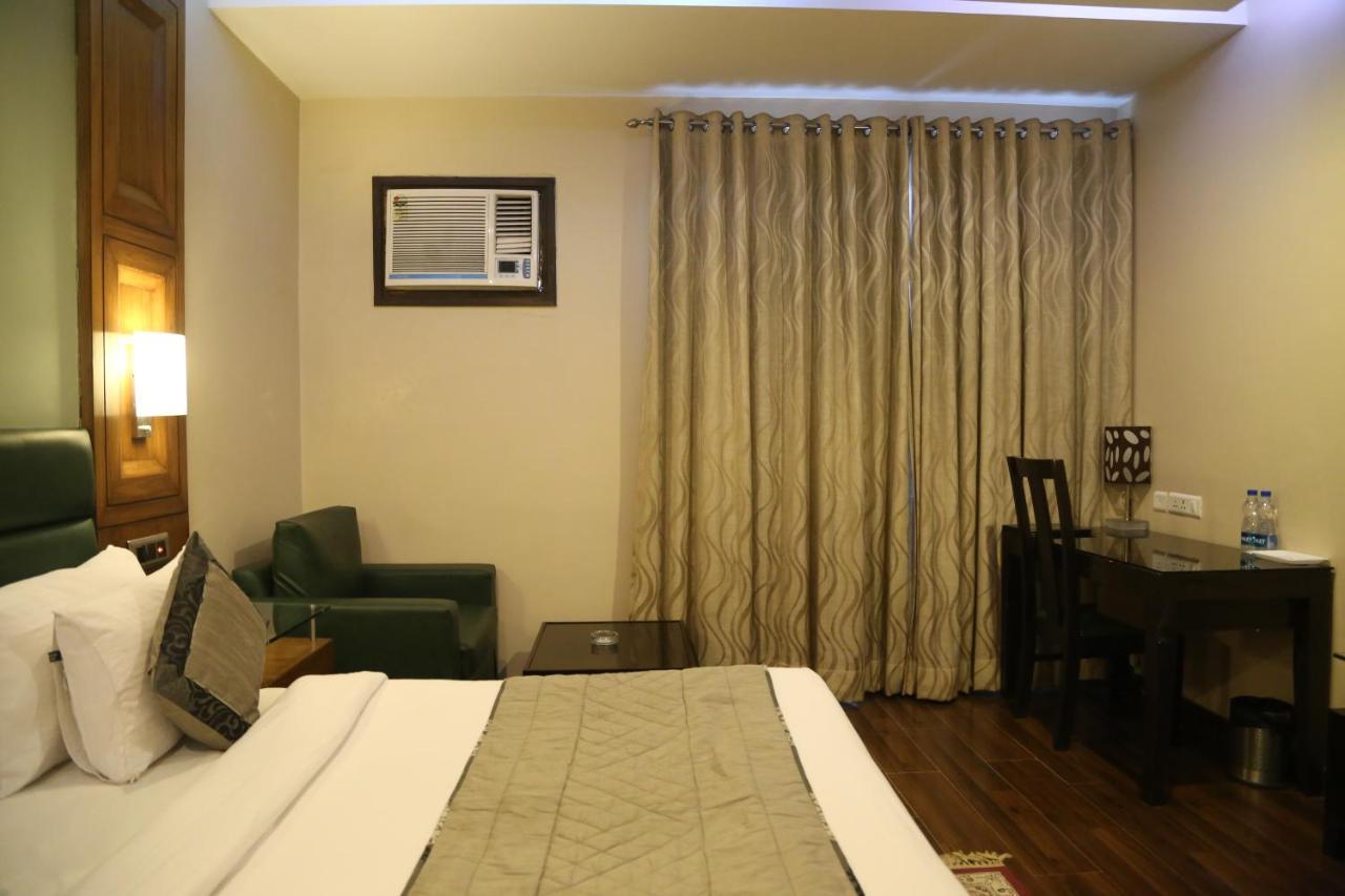 Hotel Deer Parkk Nowe Delhi Zewnętrze zdjęcie